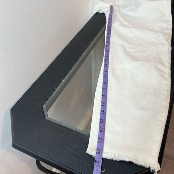 Liverpool Jeans Company Women’s Size 14 Distressed Raw Hem Jeans White Denim - Picture 11 of 11